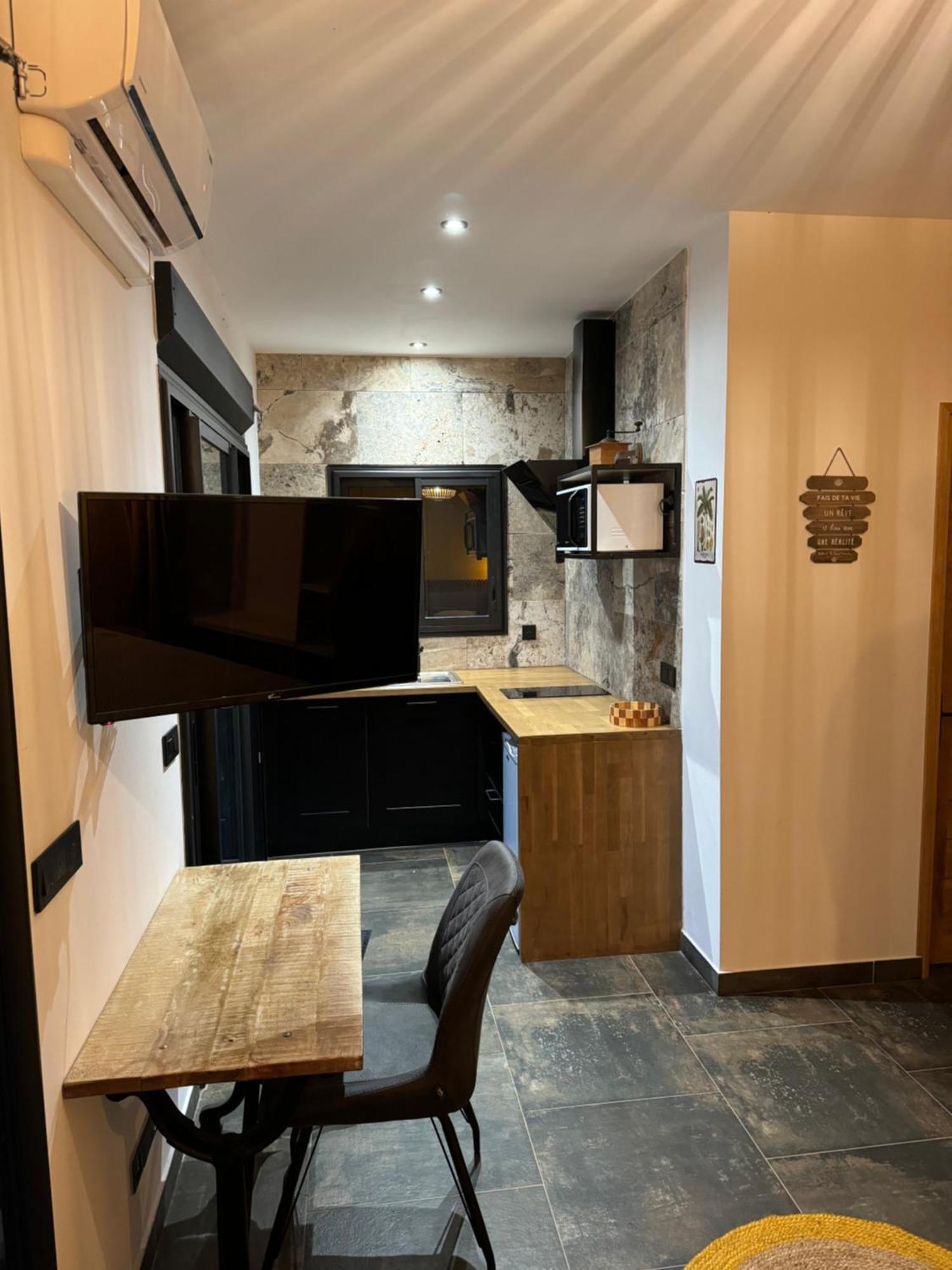 Le Studio Leva La Plaine des Palmistes Luaran gambar